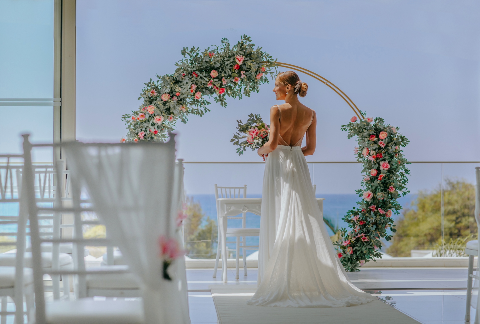 Book your wedding day in Louis Ivi Mare